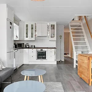 Holiday home Entire Modern In Kista - Suitable For Four Persons, Stockholm